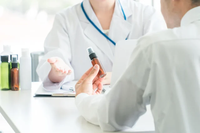 AGA治療薬の個人輸入とクリニック処方の費用の違いは?