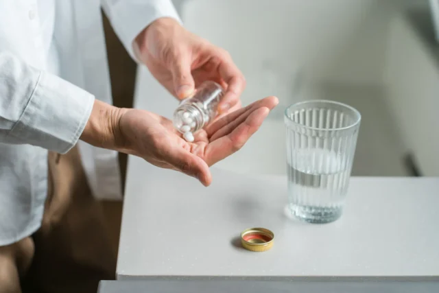 AGA市販薬が効かないのはなぜ？効果が出ない原因と次のステップ