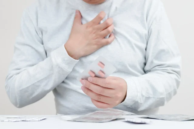 AGA治療薬を個人輸入で買うのは安全？市販薬との違い