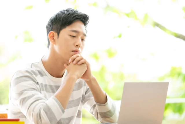 フィナステリドの初期脱毛以外に注意すべき副作用は?