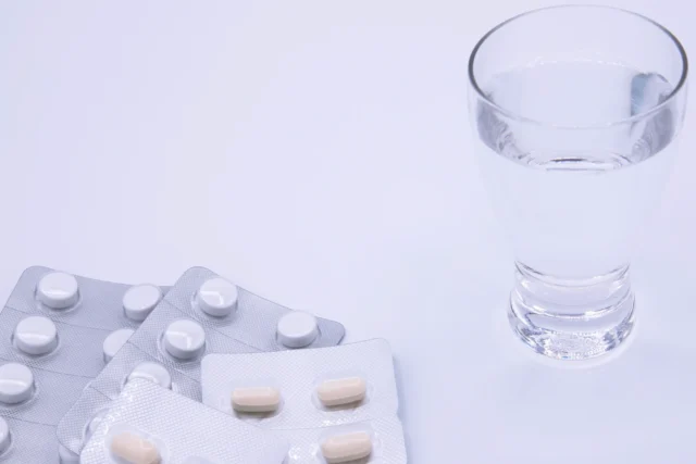 花粉症・アレルギーの薬とAGA薬は一緒に飲める？